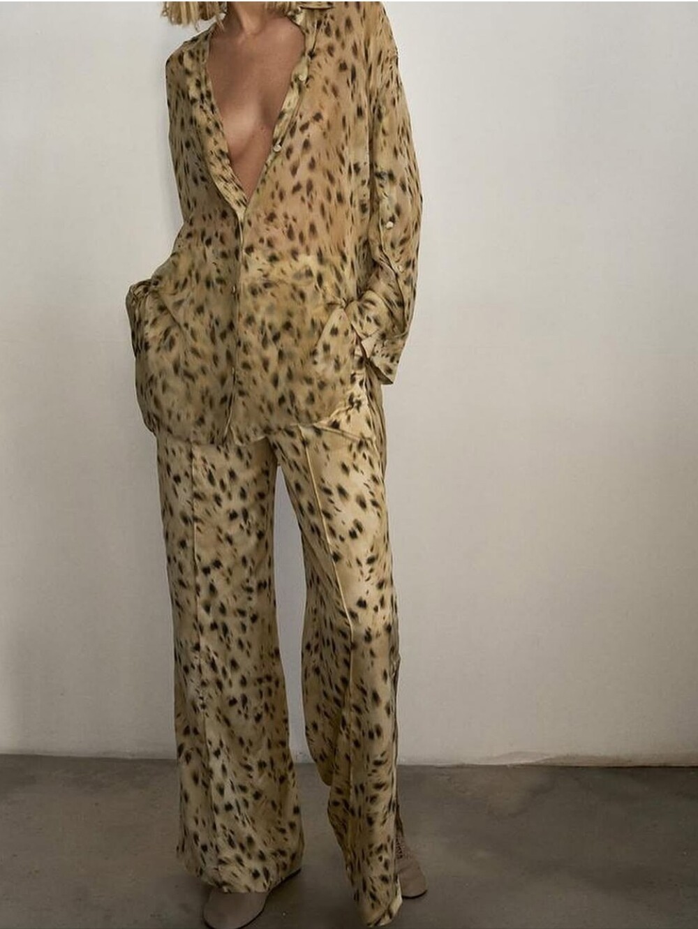 ZARA ZW Collection Animal Print Satin Straight-Leg Pants - Beige Cheetah Slit